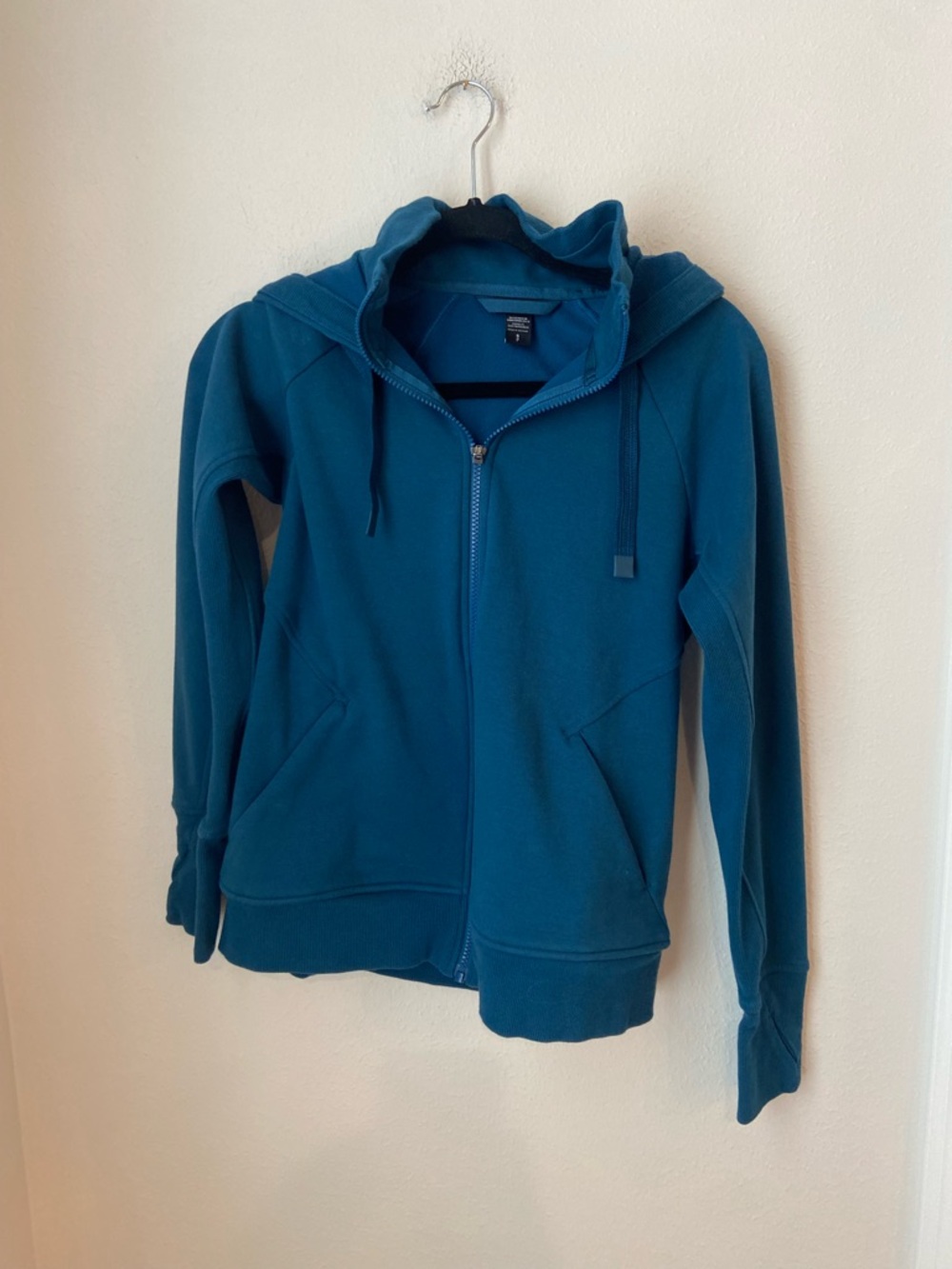 Athleta Triumph Hoodie Teal Blue Full Zip Thumbholes Cozy Fleece Women’s SP
